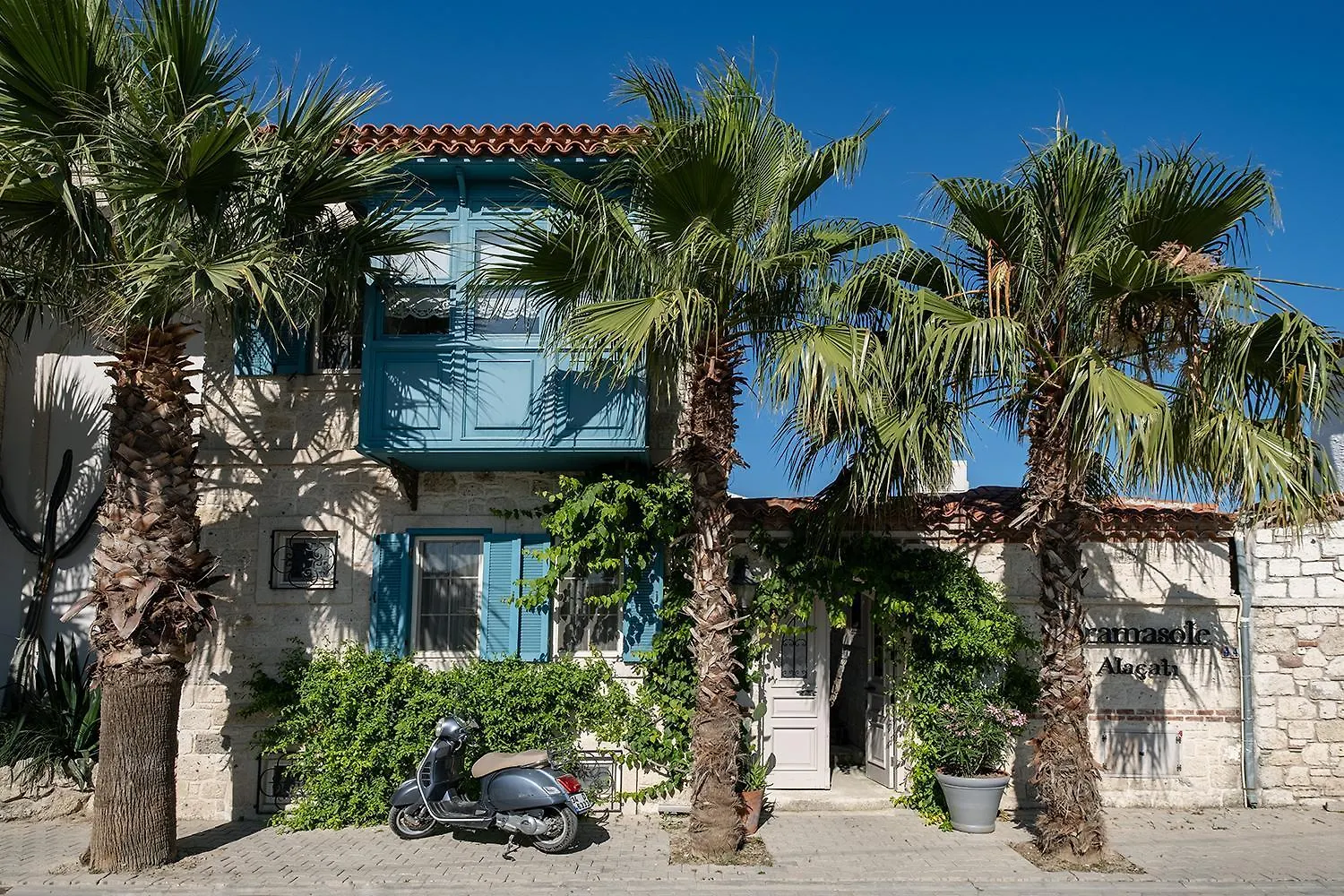 Bramasole Alacati Butik Hotel