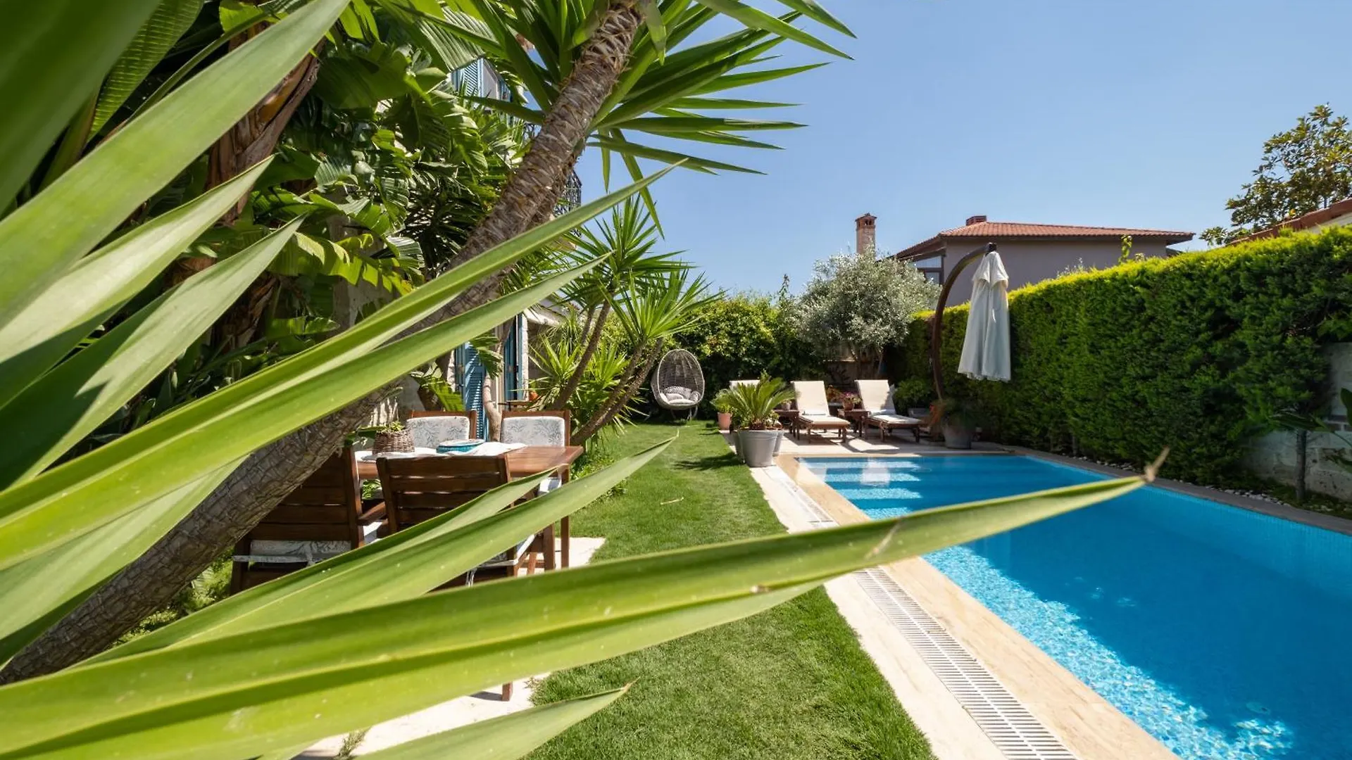 Bramasole Alacati Butik Hotel