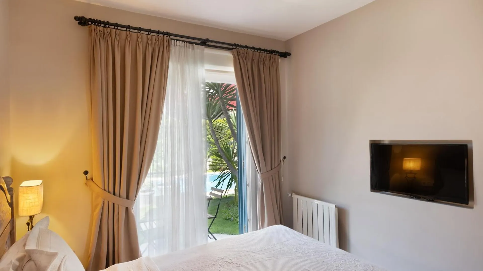 Bramasole Alacati Butik Hotel